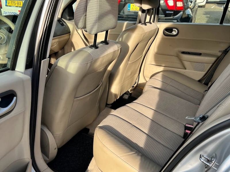 Toyota Camry مستعملة 2012 - 1